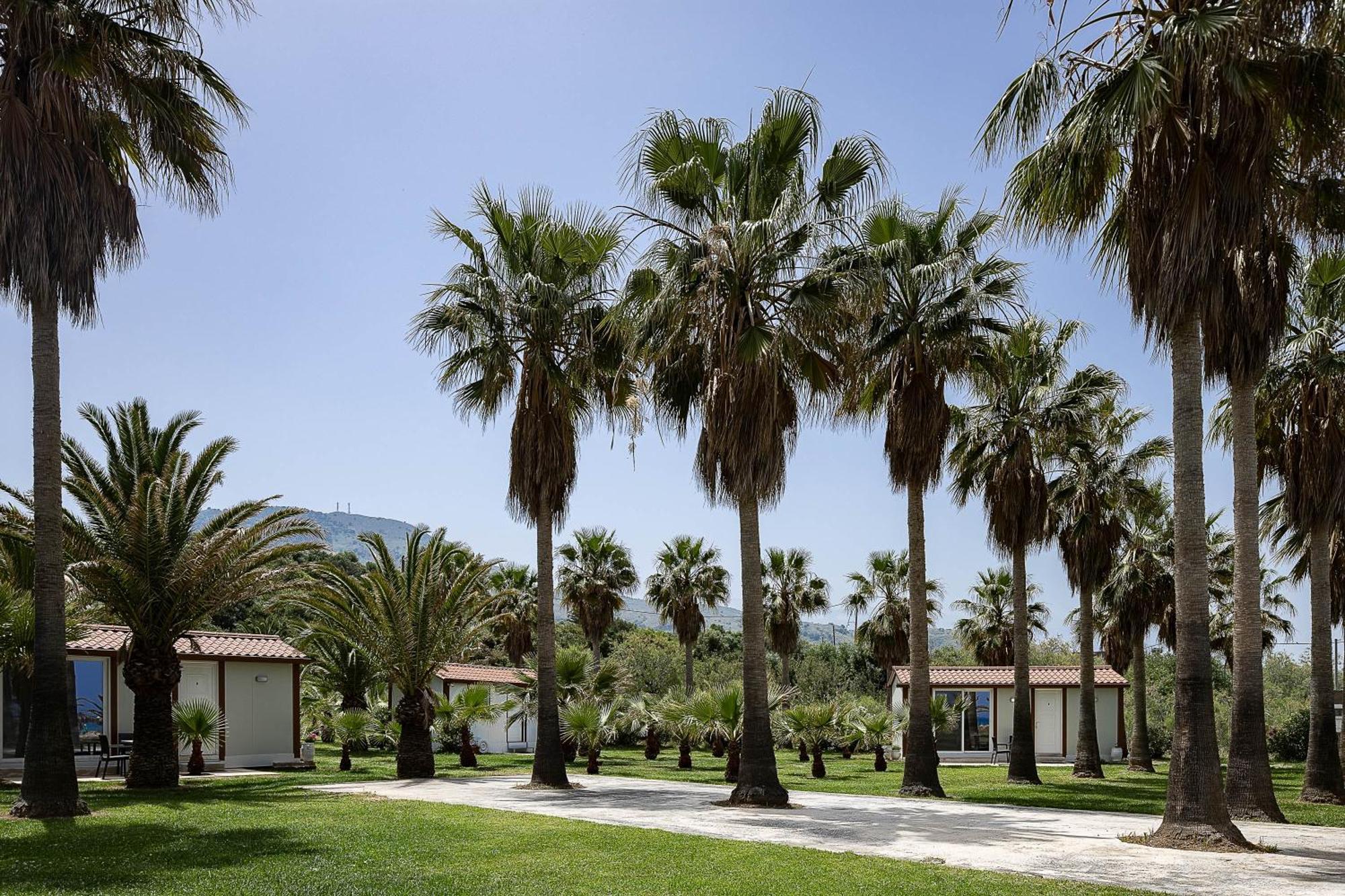 La Palma Beachfront Suites Georgioupoli Exterior foto